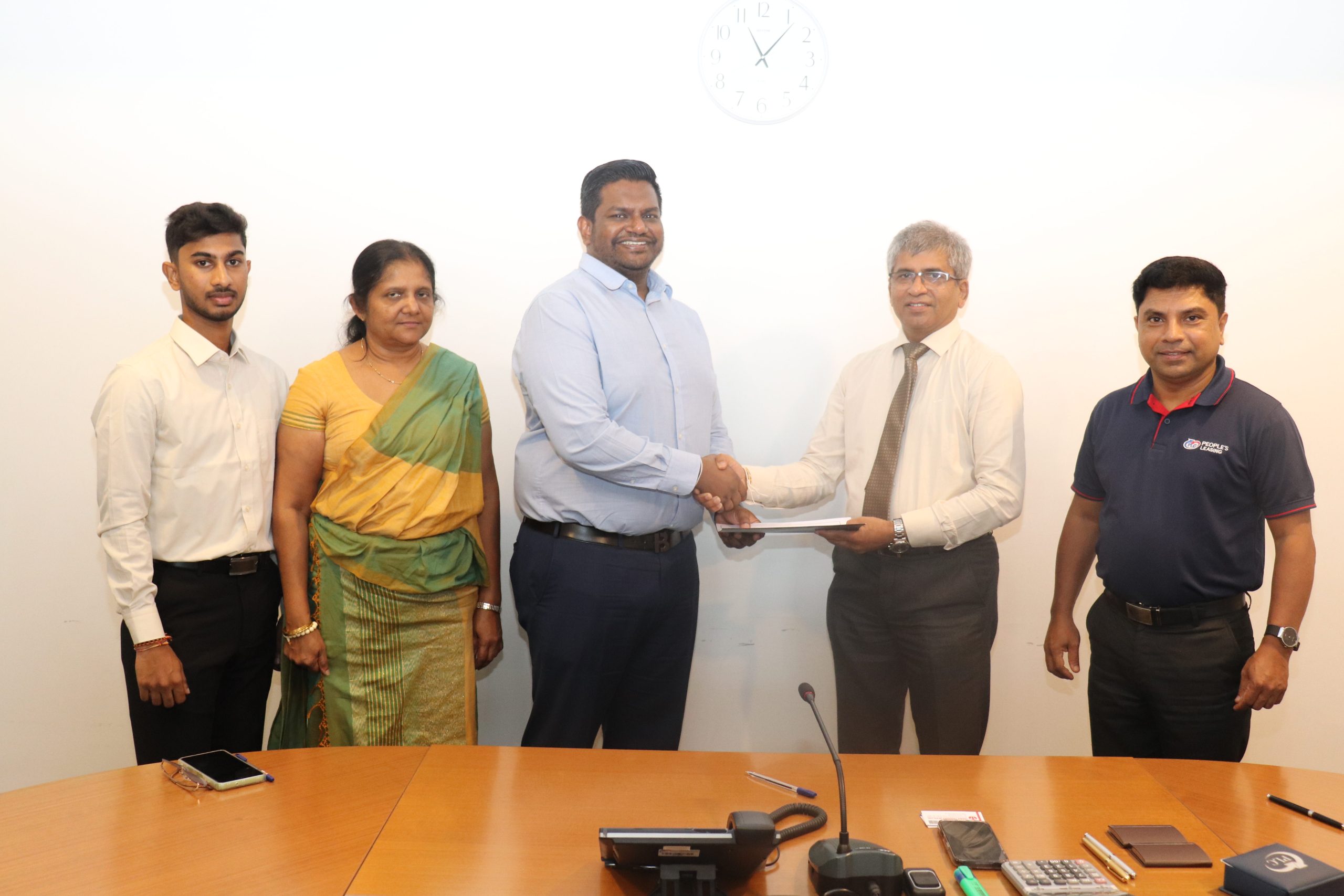 People’s Leasing and INDRA Traders Join Forces to Offer Enhanced Leasing Solutions